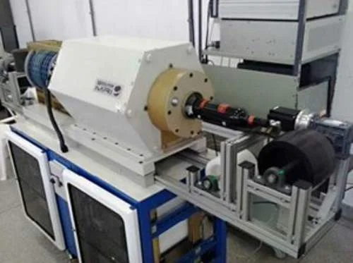 ressonância magnetica para vinhos Máquina de ressonância magnética (MRI) em ambiente controlado, útil para saber a origem do vinho sem violar o lacre das garrafas.