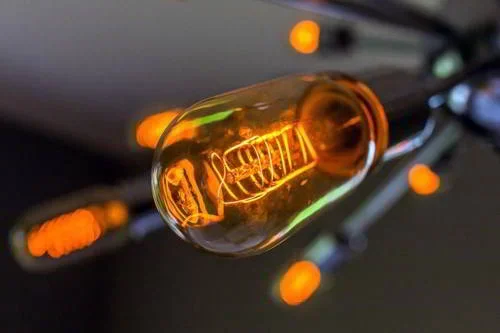 Ímã transforma calor em energia